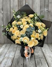 Букет цветов из:  Розы и Лизиантусы в Шамхал-Термене