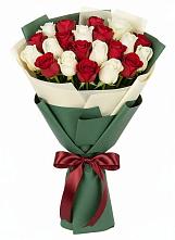 Букет Микс из красных и белых роз #REPLACE_PRED# Шамхал-Термене