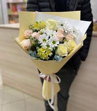 Букет цветов из:  Альстромерии, Розы и Хризантемы в Шамхал-Термене