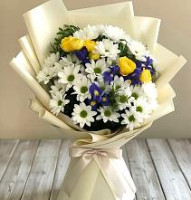 Букет цветов из:  Ирисы, Хризантемы и Розы #REPLACE_PRED# Шамхал-Термене